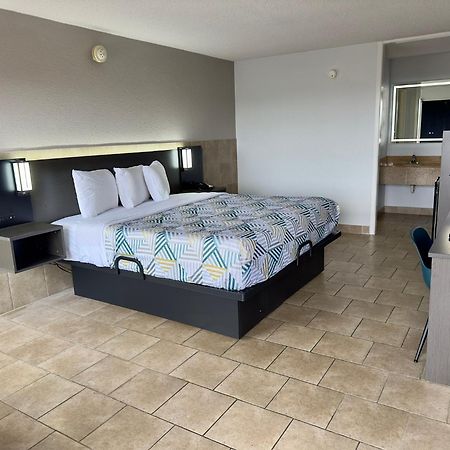 Motel 6 Mesquite, Tx Town East מראה חיצוני תמונה